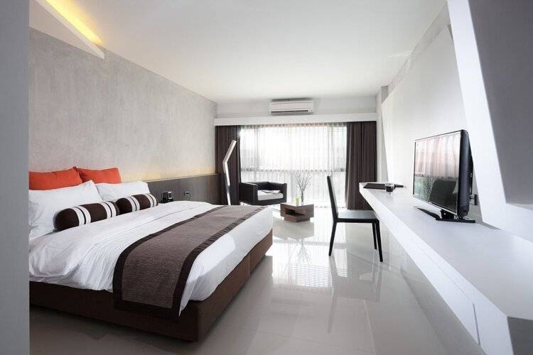 Nine Forty One Hotel