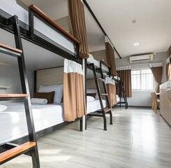 $item['hotel']['name']