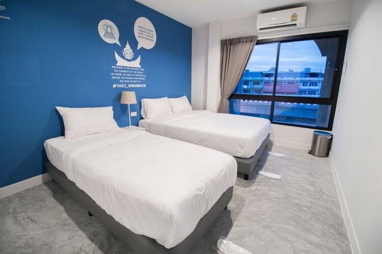Yaks House Hostel