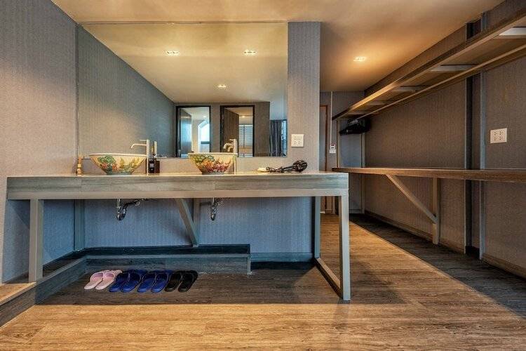 Happy Station Hostel