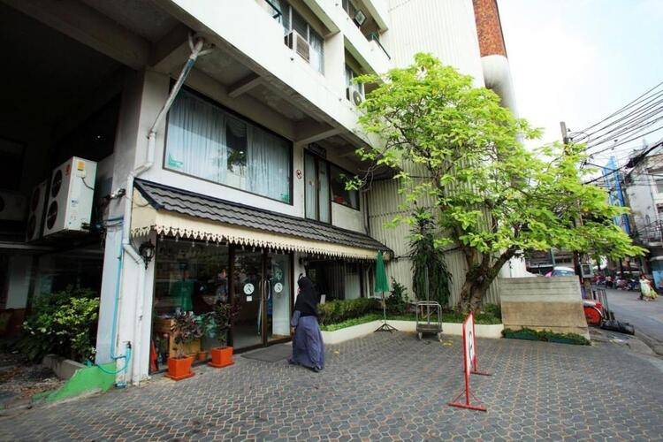 Regent Ramkhamhaeng and Apartment