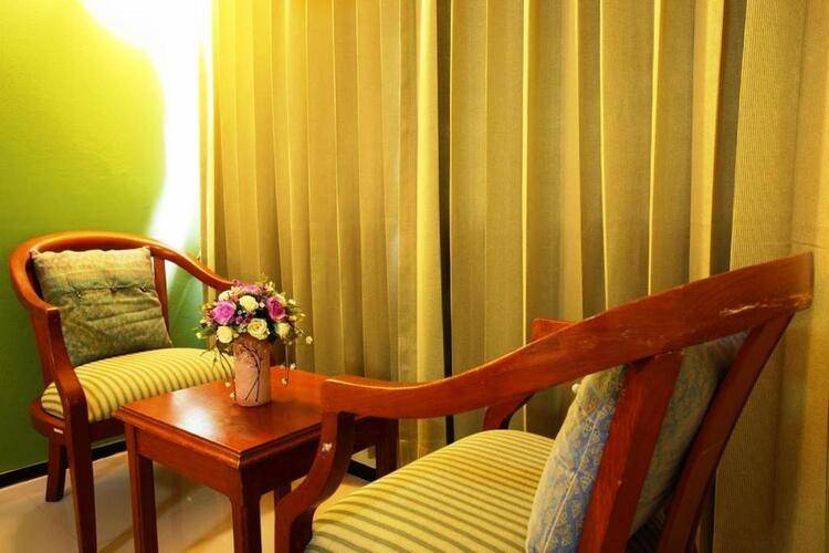 Regent Ramkhamhaeng and Apartment