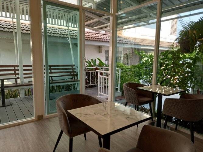 Ruan Plaisoi Apartment