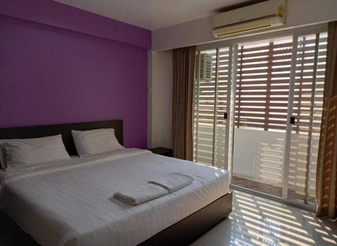 Ruan Plaisoi Apartment