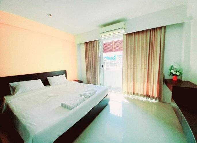 Ruan Plaisoi Apartment