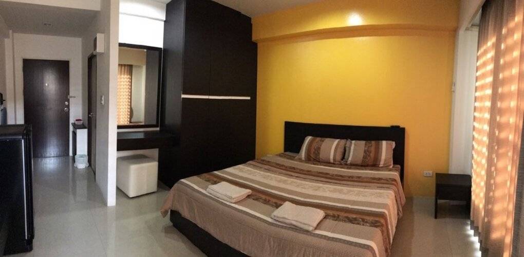 Ruan Plaisoi Apartment