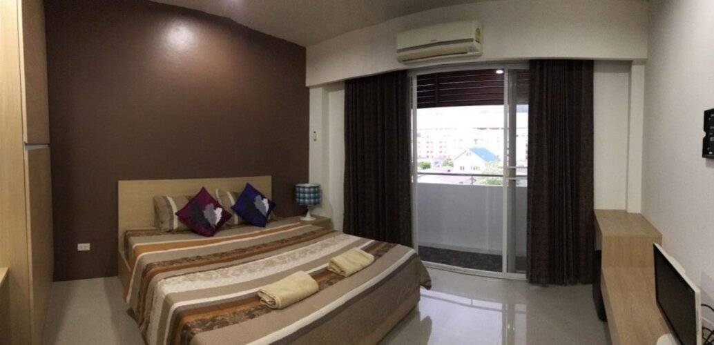Ruan Plaisoi Apartment
