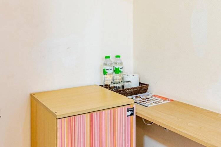 Sleep Dee Hostel