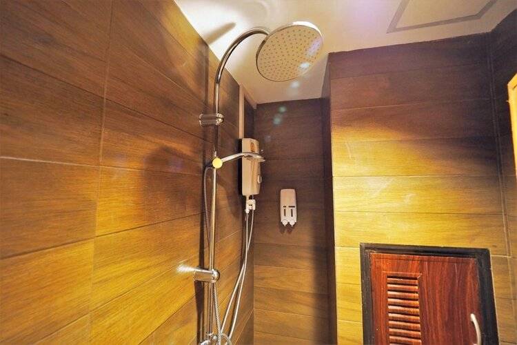 T Hostel at Victory Monument