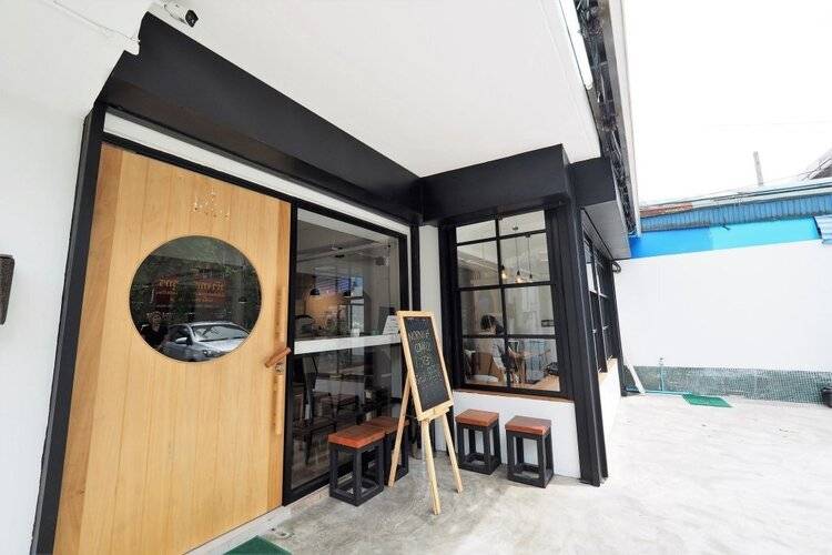 T Hostel at Victory Monument