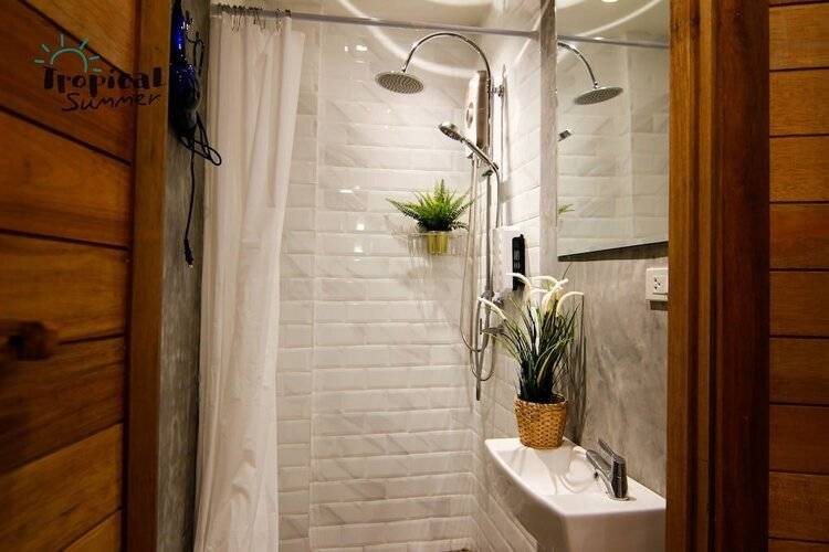 Tropical Summer Hostel