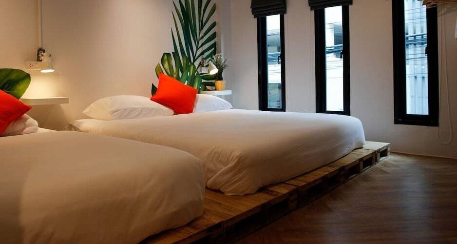 Tropical Summer Hostel