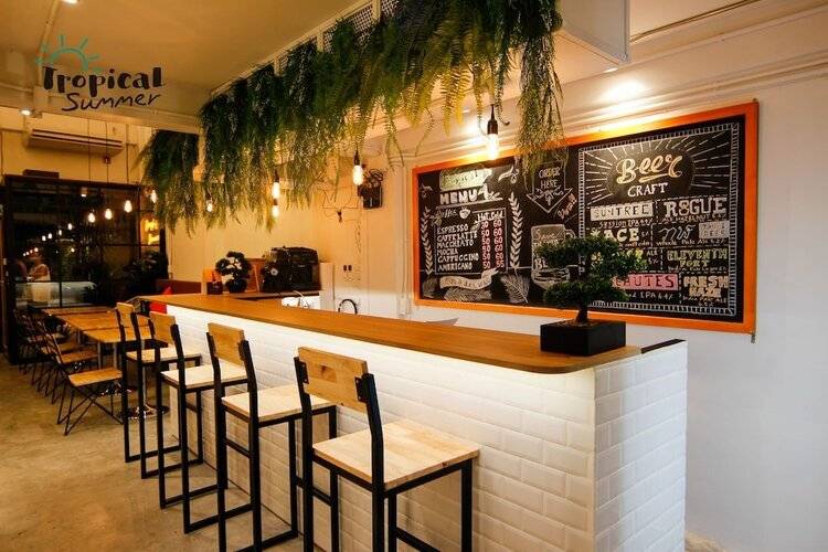 Tropical Summer Hostel