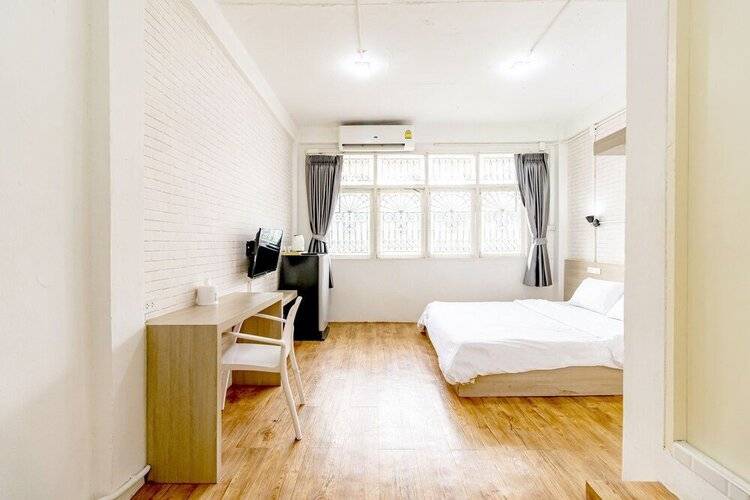 Ze Residence Bang Aor