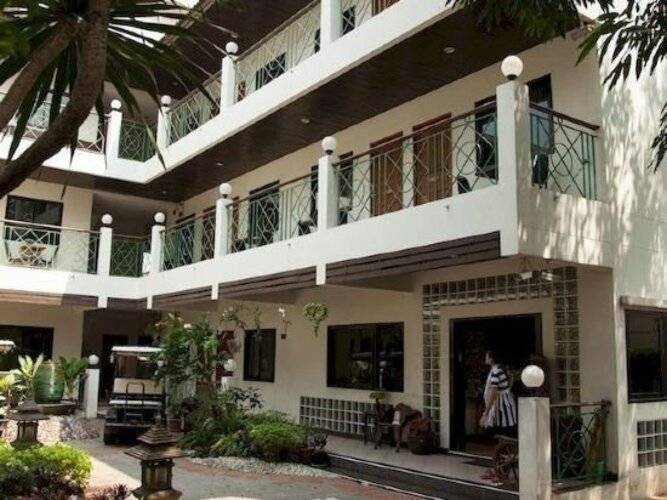 Charlie House Pinklao