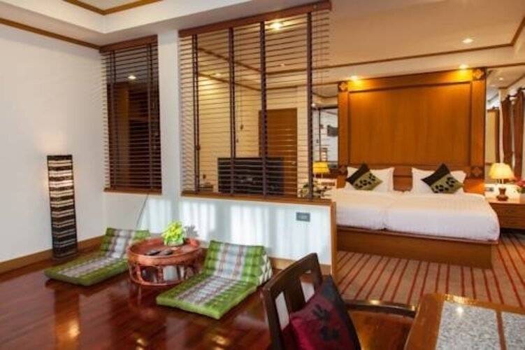 Charlie House Pinklao