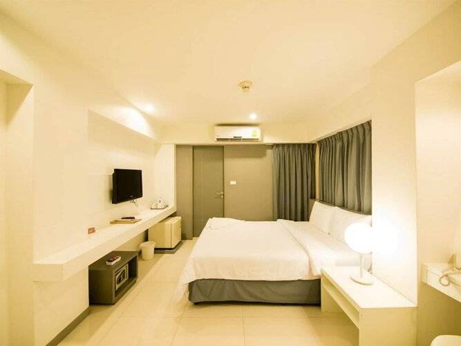 Myhotel CMYK Ratchada