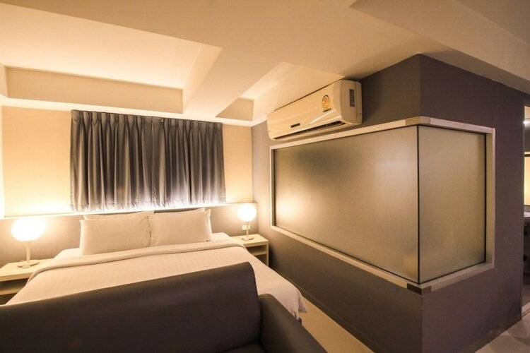 Myhotel CMYK Ratchada