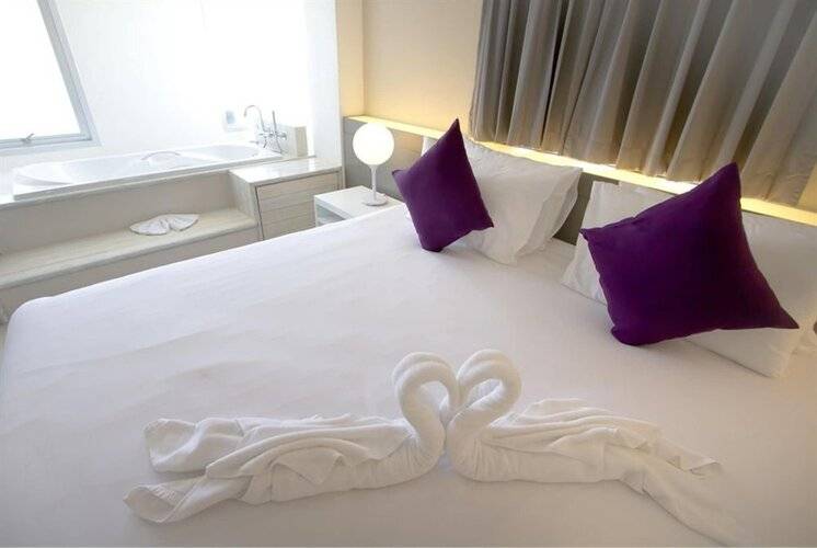 Myhotel CMYK Ratchada