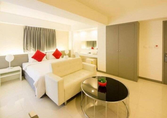 Myhotel CMYK Ratchada
