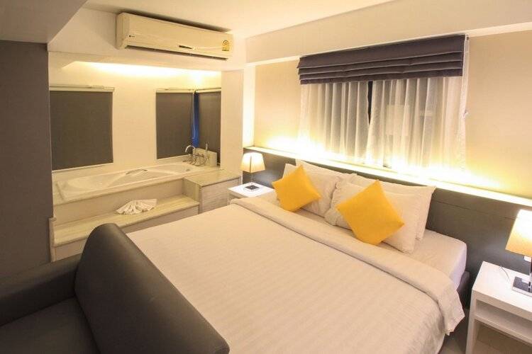 Myhotel CMYK Ratchada