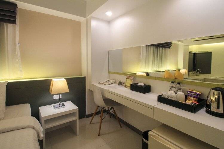 Myhotel CMYK Ratchada