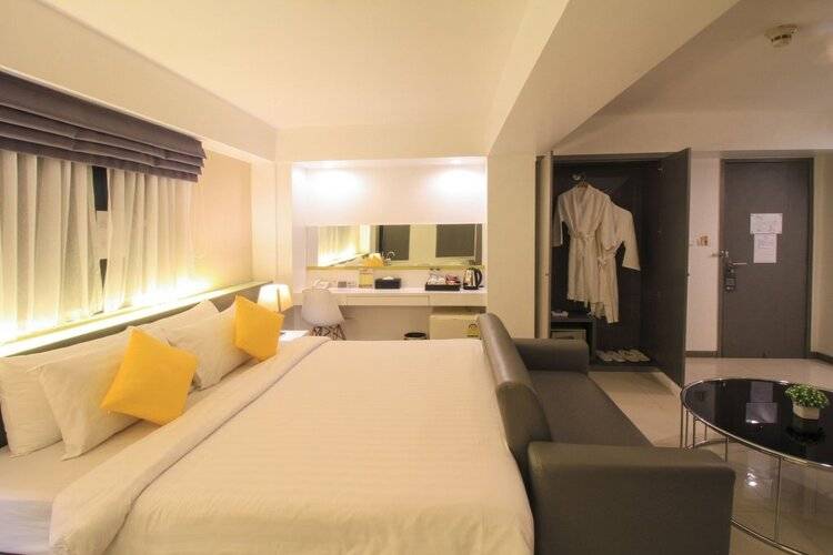 Myhotel CMYK Ratchada
