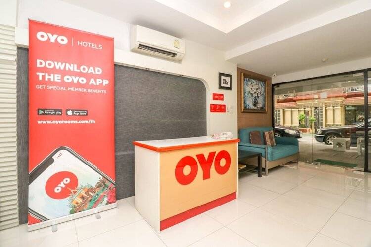 OYO 225 Premier Place Hotel
