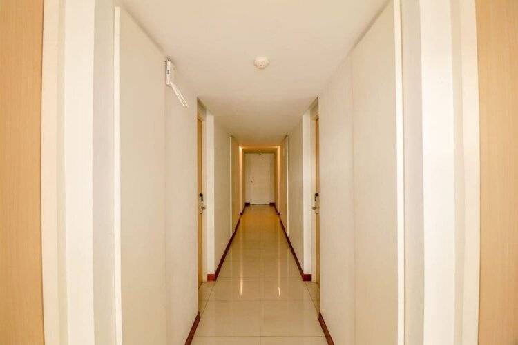 OYO 225 Premier Place Hotel