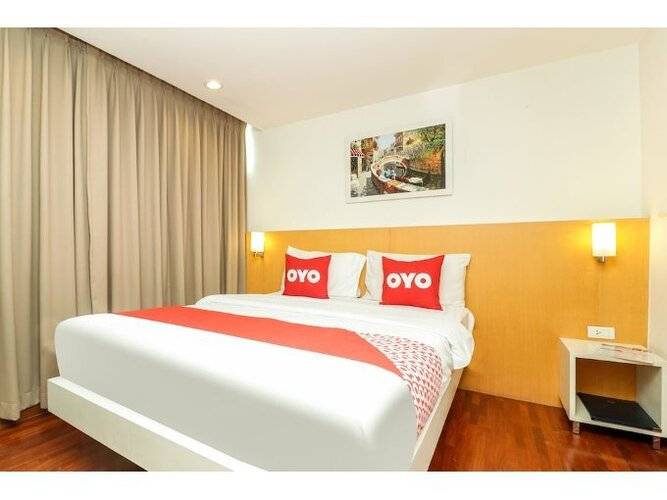 OYO 225 Premier Place Hotel