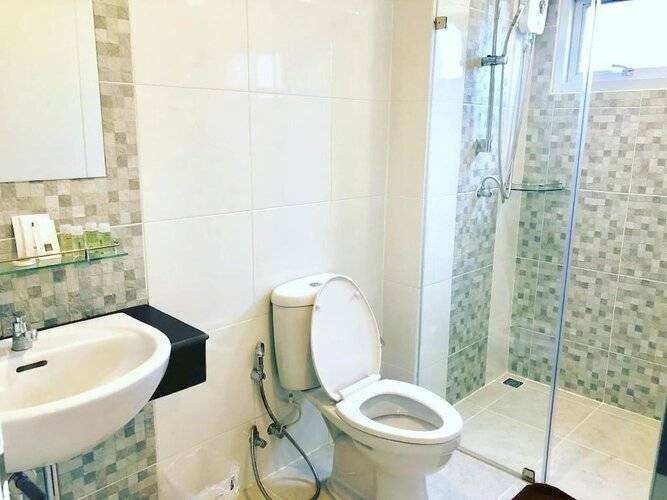 The Lux Ladprao 10