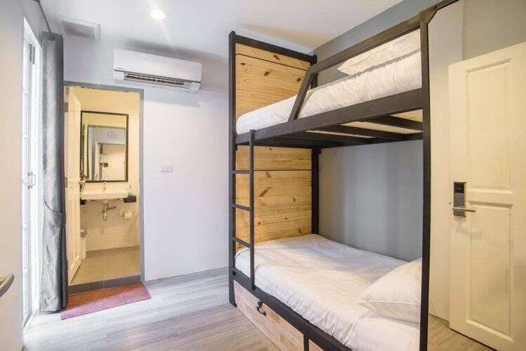 X9Hostel