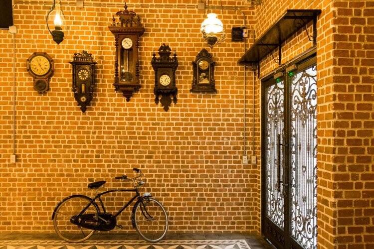 X9Hostel
