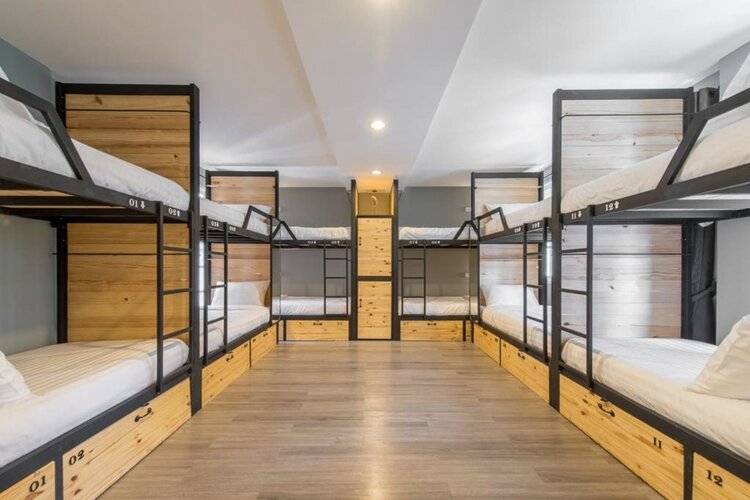 X9Hostel