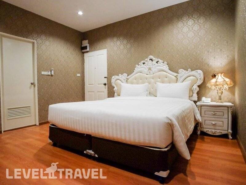 The O-Zone Airport Inn — фото 1