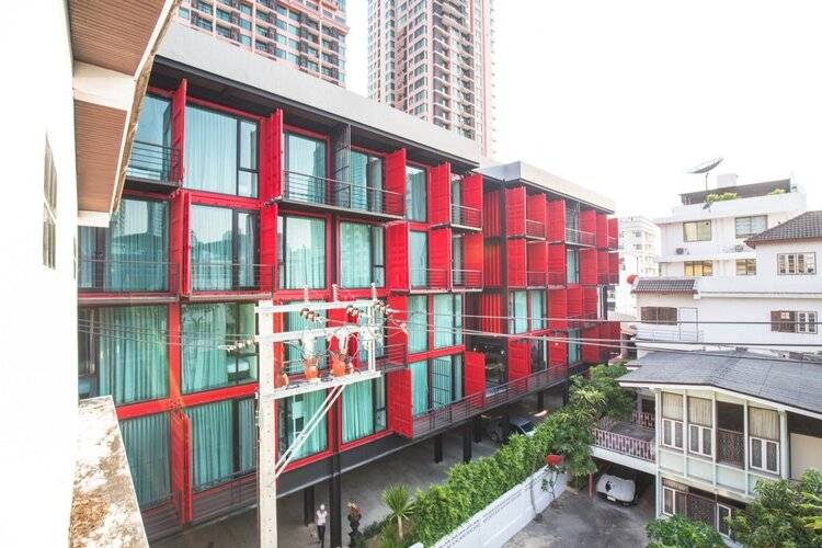 Sleep Box Sukhumvit 22
