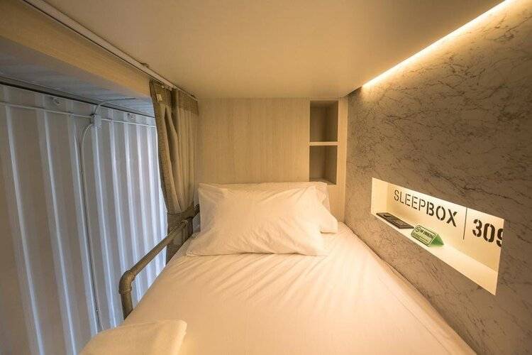 Sleep Box Sukhumvit 22