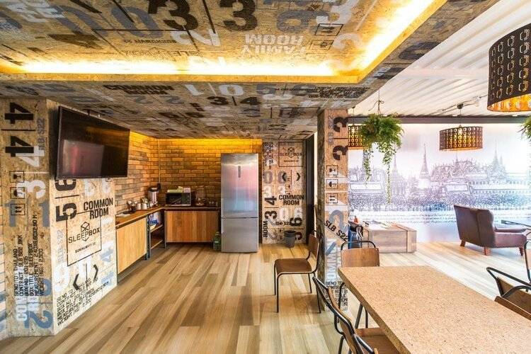 Sleep Box Sukhumvit 22