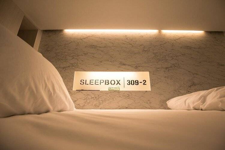 Sleep Box Sukhumvit 22