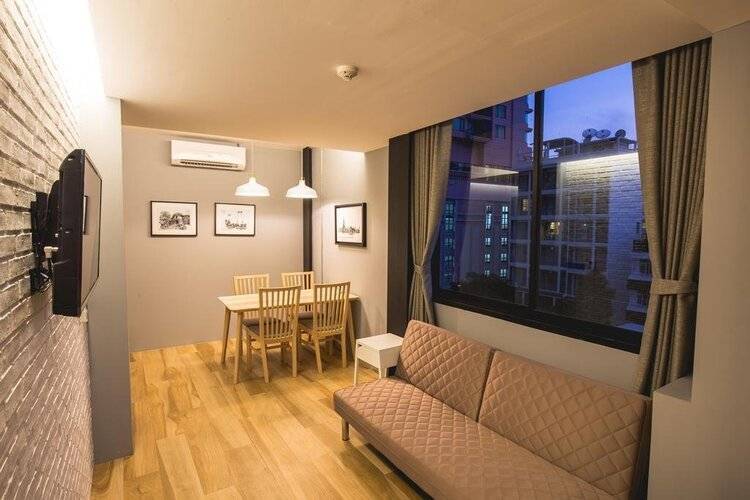 Sleep Box Sukhumvit 22