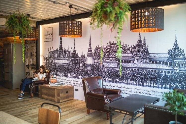 Sleep Box Sukhumvit 22