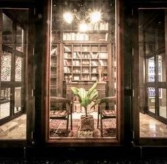 $item['hotel']['name']