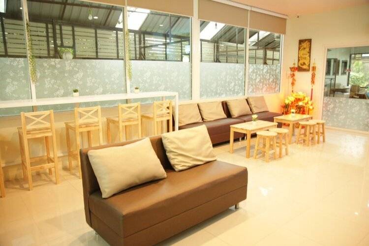 Friend's House Resort