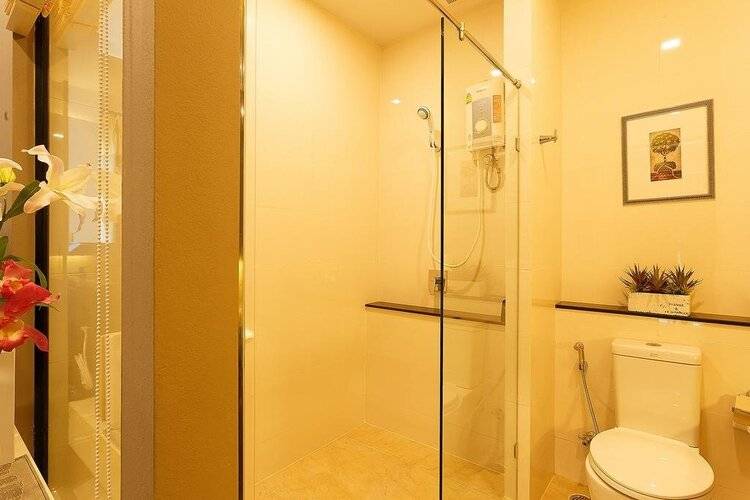 Green Point Residence Hotel
