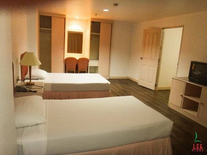 Lee Place Hotel