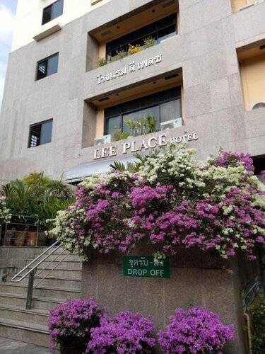 Lee Place Hotel