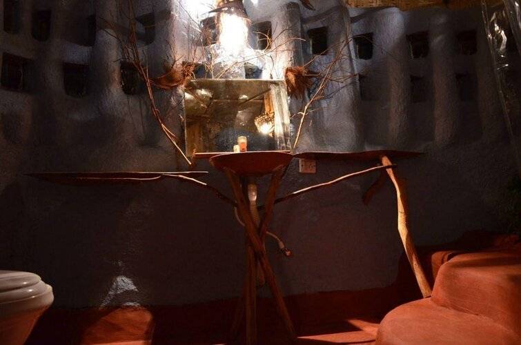 Saraya Art Cafe B&B
