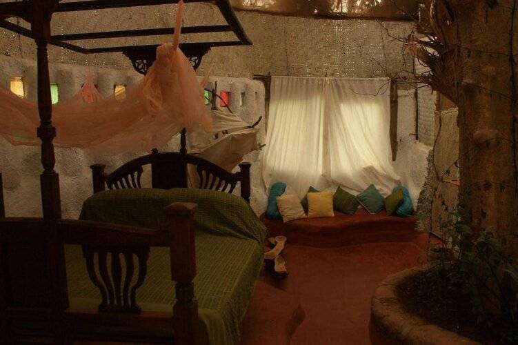 Saraya Art Cafe B&B