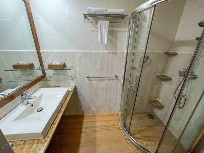 Acron Candolim Regina