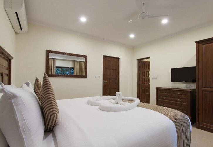 Seashell Suites and Villas